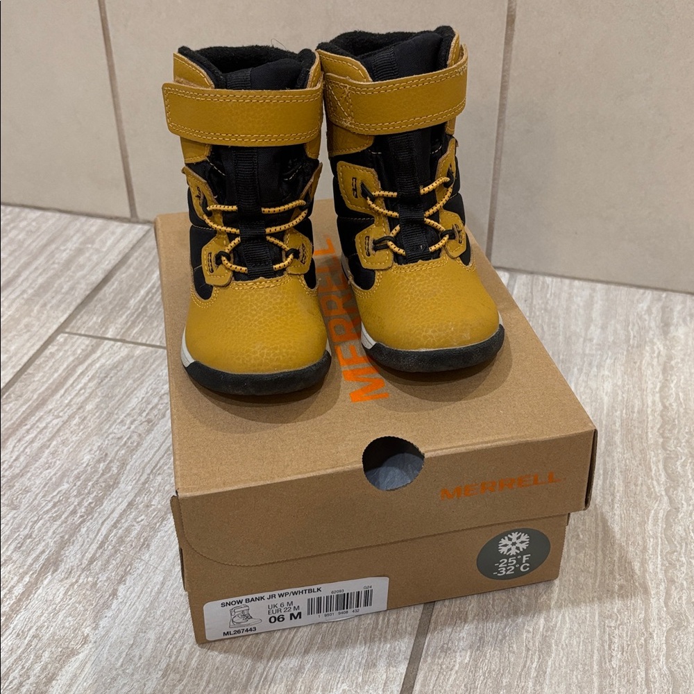 Merrell Toddler Size 6 Snow Bank Jr Winter Boots